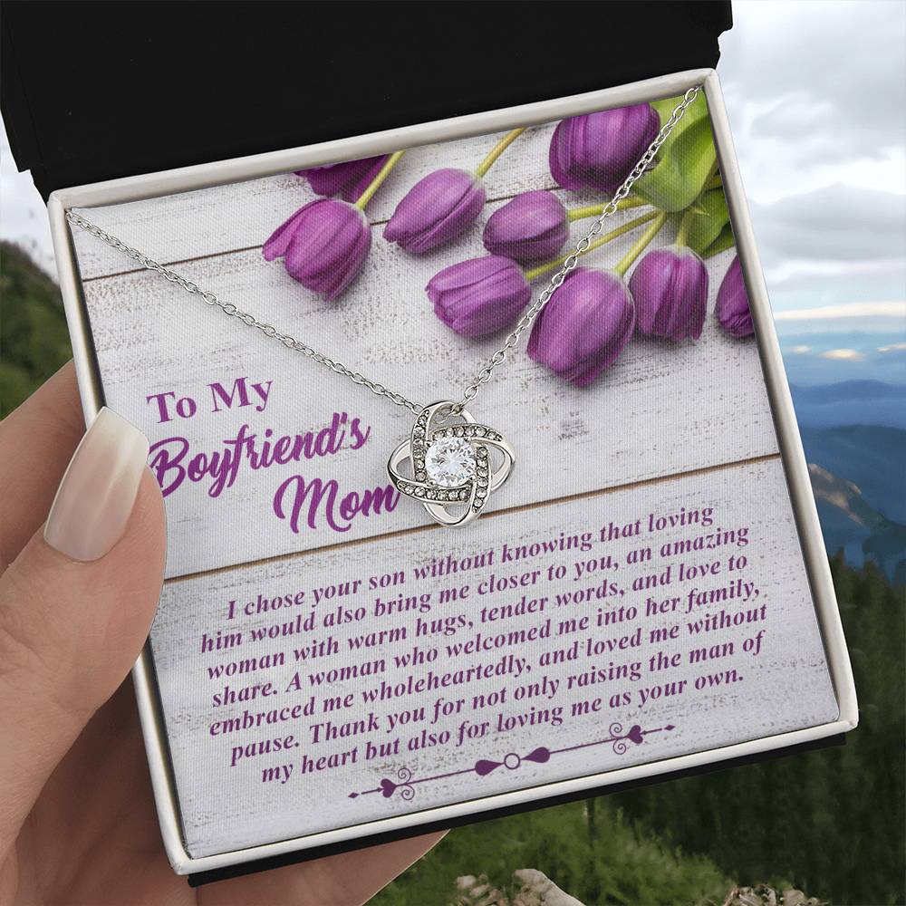 To My Boyfriend's Mom Necklace