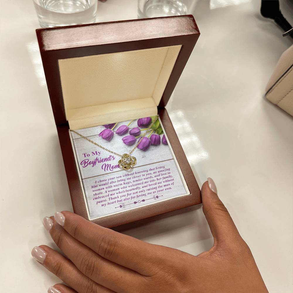 To My Boyfriend's Mom Necklace