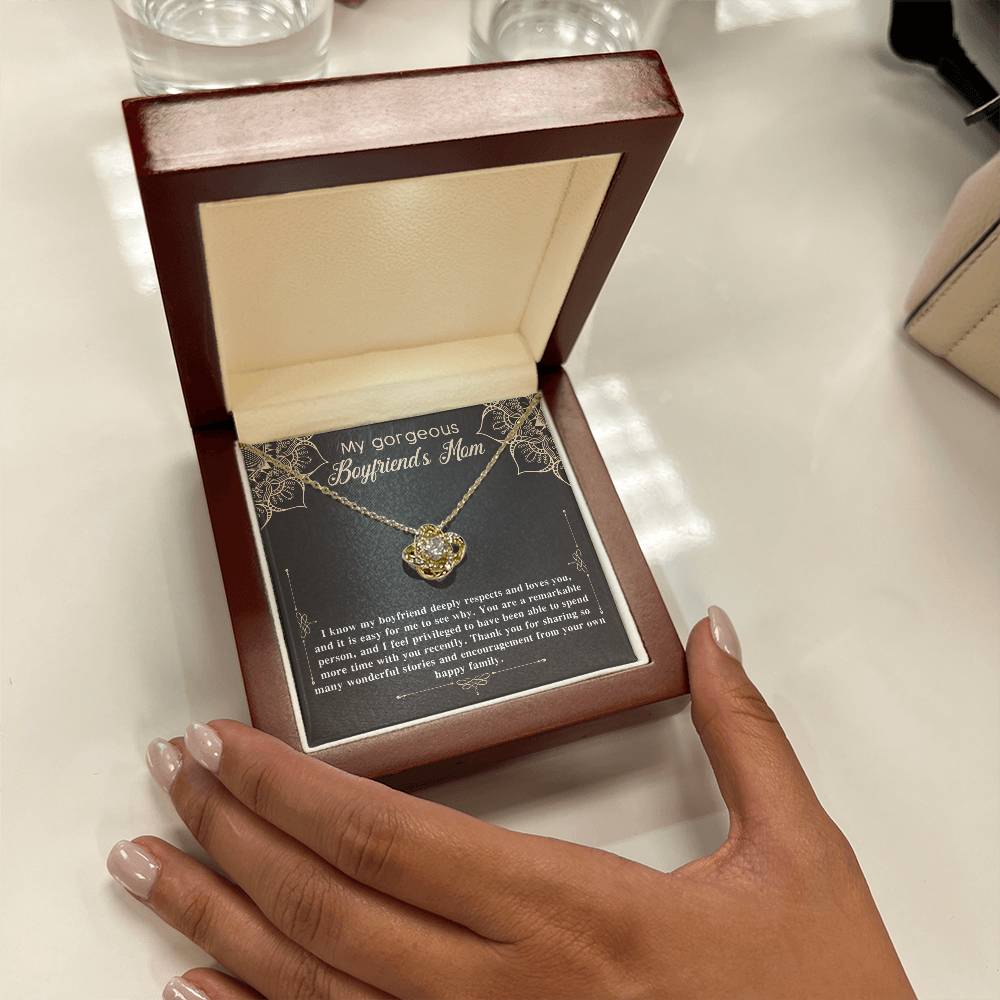 To My Gorgeous Boyfriend's Mom Necklace